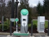 Punkt ładowania West Coast Electric Highway w stanie Waszyngton wyposażony w szybką ładowarkę CHAdeMO i terminal jednofazowy firmy AeroVironment