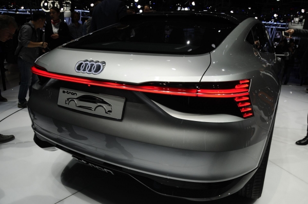 Audi e-tron Sportback concept