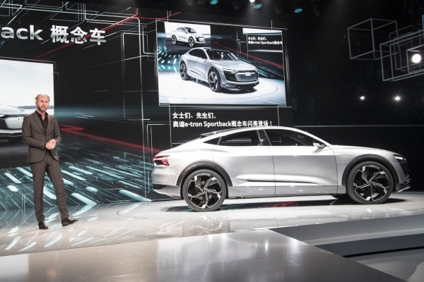 Audi e-tron Sportback concept