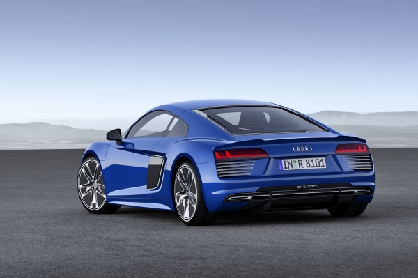 Audi R8 e-tron 2015