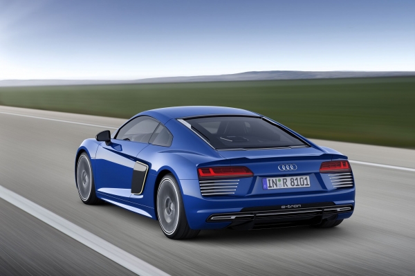 Audi R8 e-tron 2015