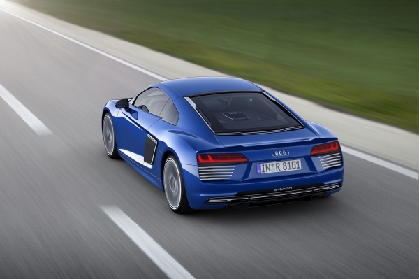Audi R8 e-tron 2015