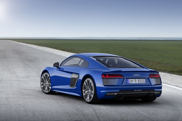 Audi R8 e-tron 2015