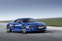 Audi wprowadzi na rynek R8 e-tron 2015 - ale tylko na zamówienie