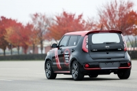 Kia pracuje nad funkcjami autonomicznej jazdy używając Soul EV