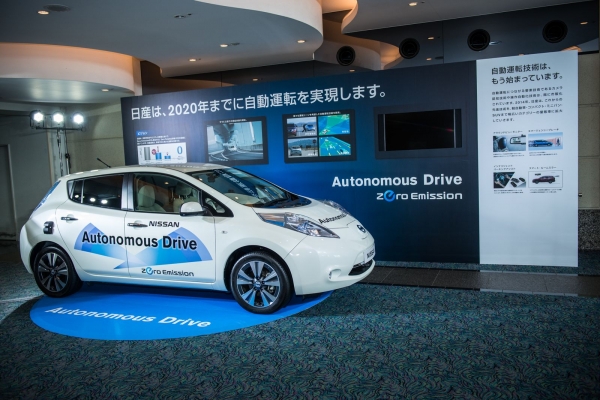 Autonomiczny Nissan Leaf
