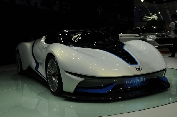 BAIC Arcfox-7