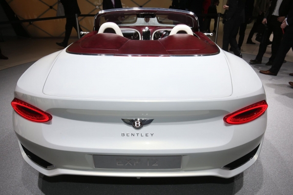 Bentley EXP 12 Speed 6e concept