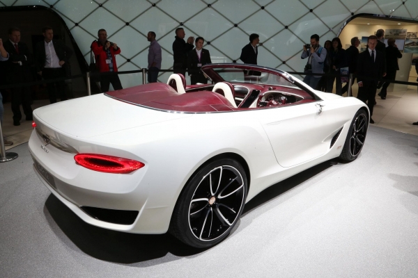 Bentley EXP 12 Speed 6e concept