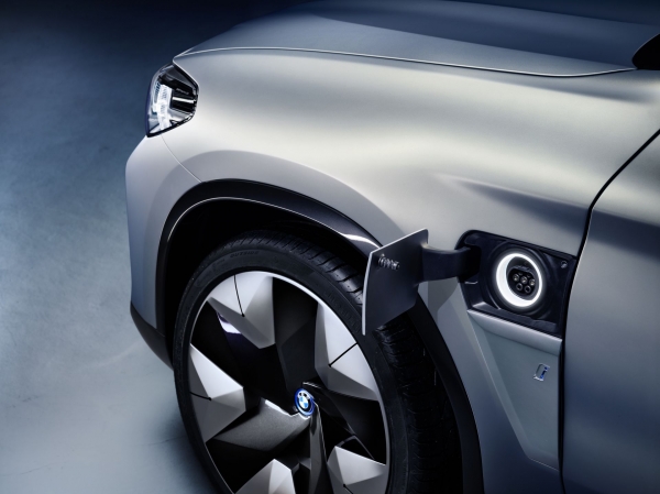 BMW Concept iX3