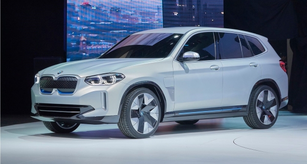 BMW Concept iX3