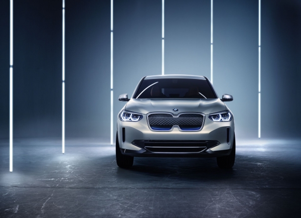 BMW Concept iX3