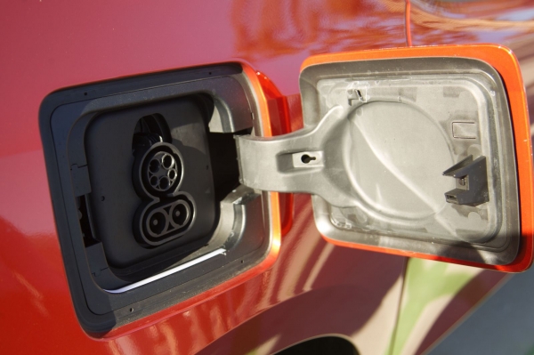 BMW i3 - wejście ładowania SAE J1772 combo w wersji północnoamerykańskiej
