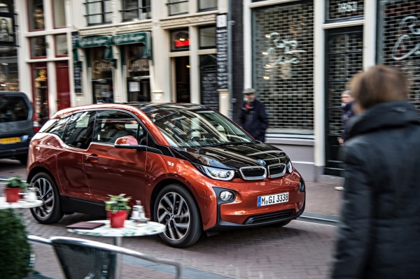 BMW i3