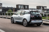 BMW udostępnia coraz więcej i3 w wypożyczalniach DriveNow