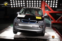BMW i3 podczas testu zderzeniowego Euro NCAP