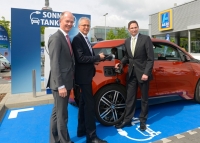 Aldi instaluje w Niemczech 50 szybkich ładowarek