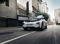 BMW zachęca do wsłuchania się w ciszę i3 oraz czerpania radości z jazdy