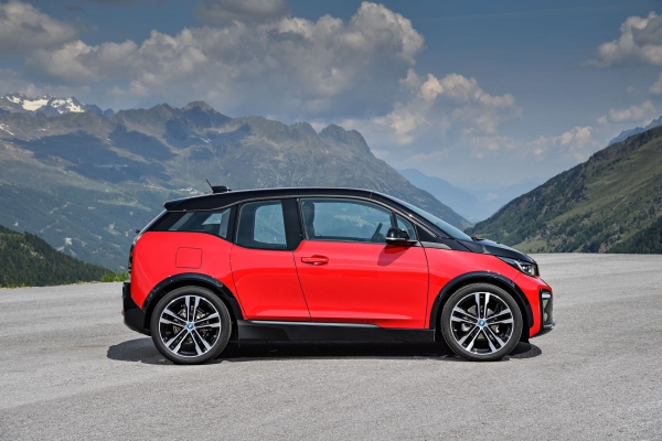 BMW i3s