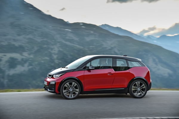 BMW i3s