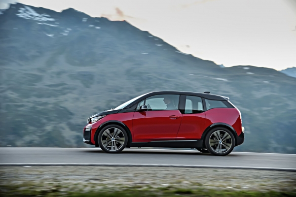 BMW i3s