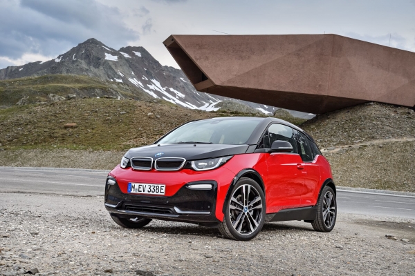 BMW i3s
