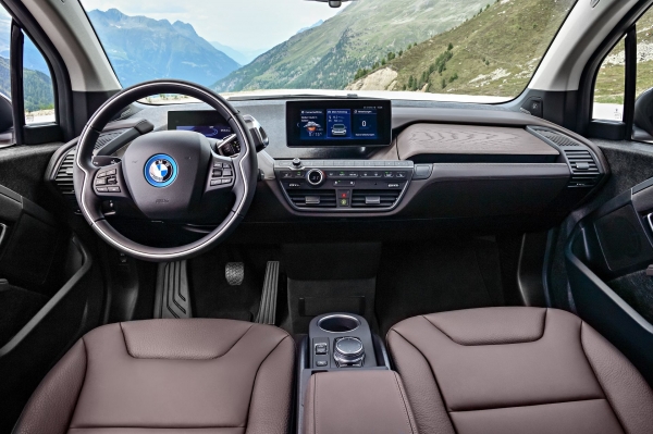 BMW i3s