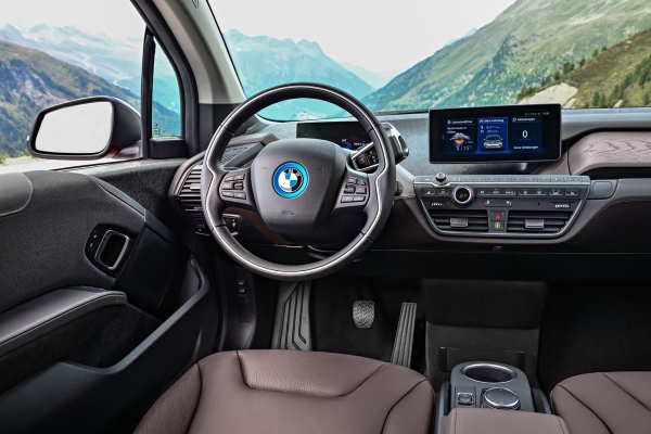 BMW i3s