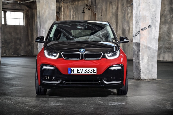 BMW i3s
