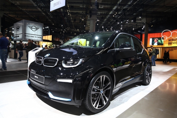 BMW i3s
