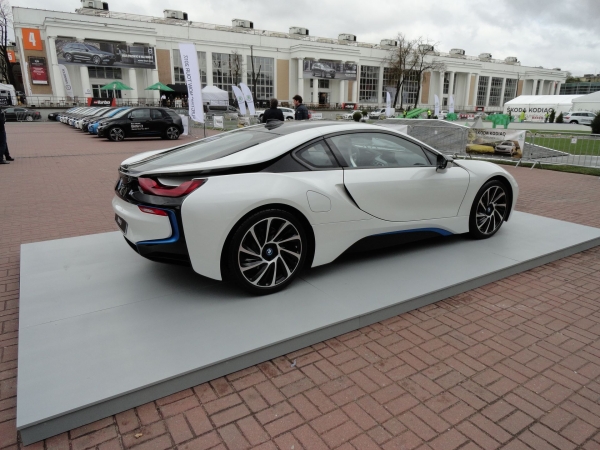 BMW i8 na wystawie Poznań Motor Show 2017