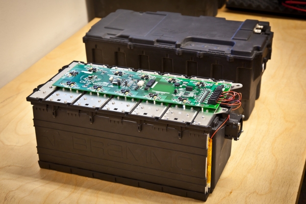 Brammo Empulse R 2012 - moduły akumulatorów