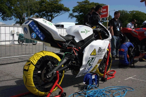 Brunel X-Team BX-09