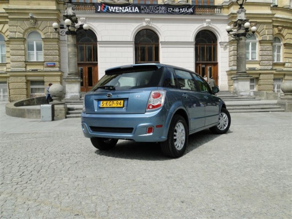 BYD e6