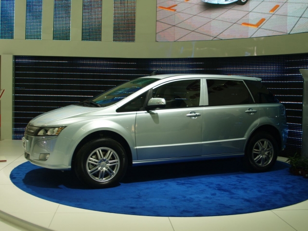 BYD E6