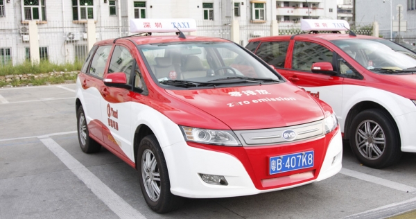 BYD E6