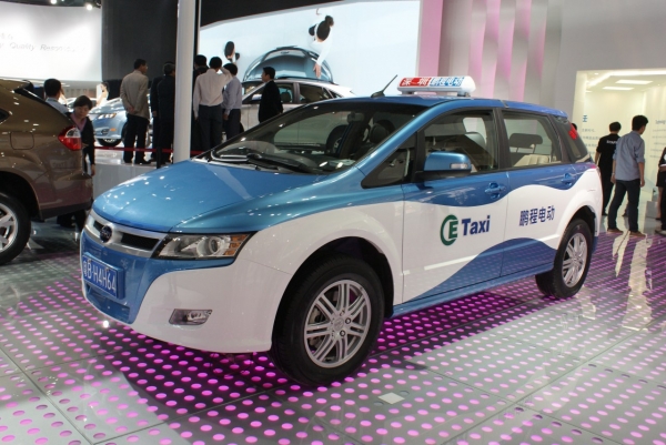 BYD E6