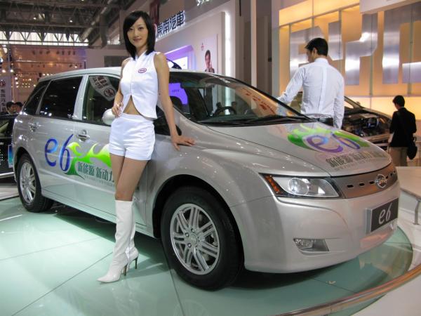 BYD E6