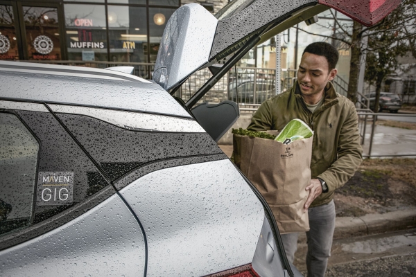 Chevrolet Bolt EV we flocie wypożyczalni Maven