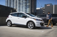 UBS: Koszt Chevroleta Bolt EV to 28.700 USD. Będzie przynosił straty