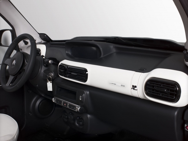 Citroën E-Mehari „Styled by Courrèges”