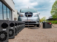 Designwerk dostarczyła 12 ładowarek MDC22 dla floty elektrycznych Nissanów