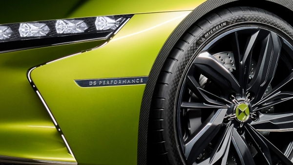 DS E-TENSE