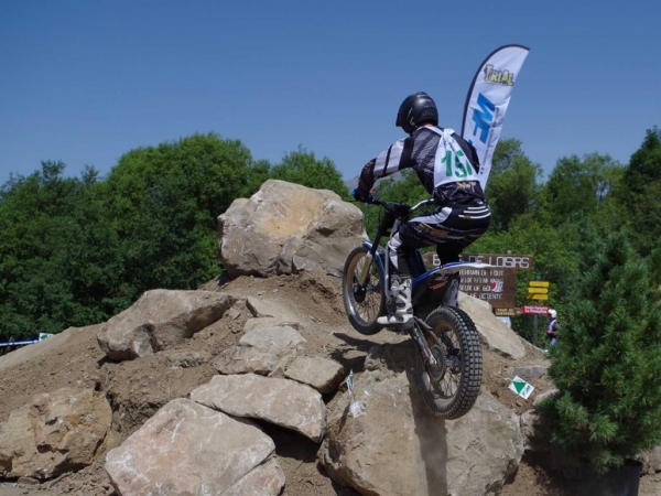 Electric Motion EM 5.7 2014