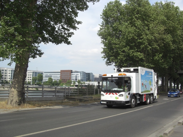 Elektryczna śmieciarka PVI