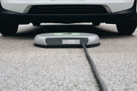 BMW i3 z systemem Evatran Plugless o mocy 7,2 kW