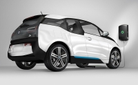 BMW i3 z systemem Evatran Plugless o mocy 7,2 kW