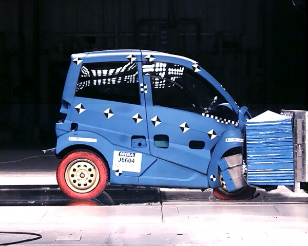 test zderzeniowy Gordon Murray Design T.27