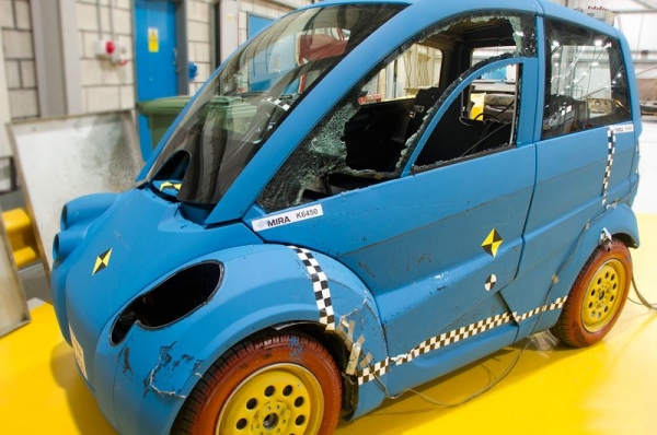 Gordon Murray Design T.27 po teście zderzeniowym