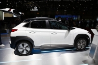 Hyundai promuje Kona Electric pisząc „Your turn, Elon.”